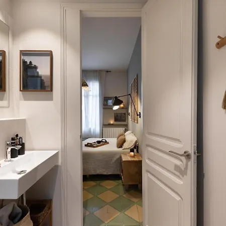 Bawah - 2 Bedrooms In Eixample Esquerra * 巴塞罗那
