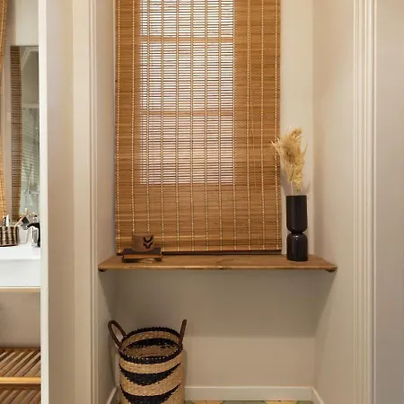 Bawah - 2 Bedrooms In Eixample Esquerra Appartement